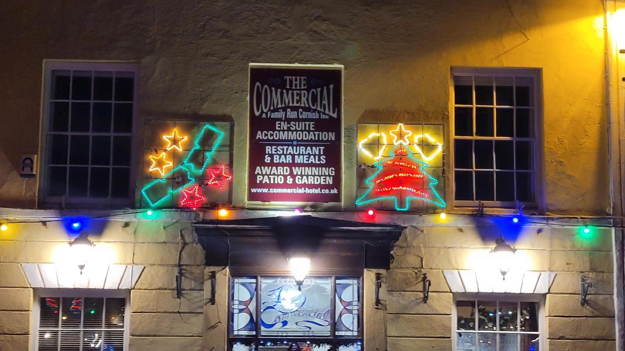 The Commercial St Just Luaran gambar